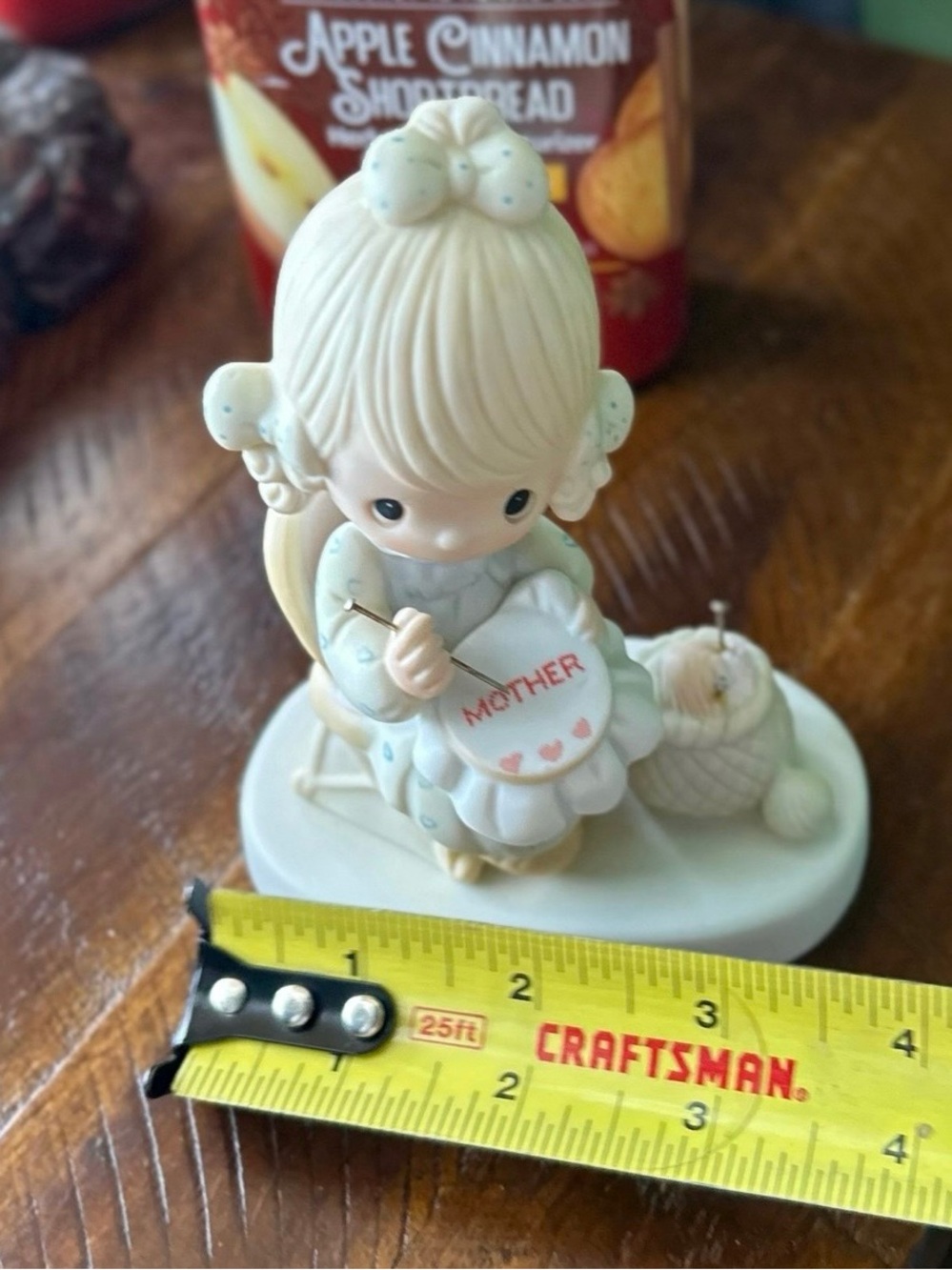 Vintage Precious Moments Knitting For Mother Figurine - Picture 9 of 9